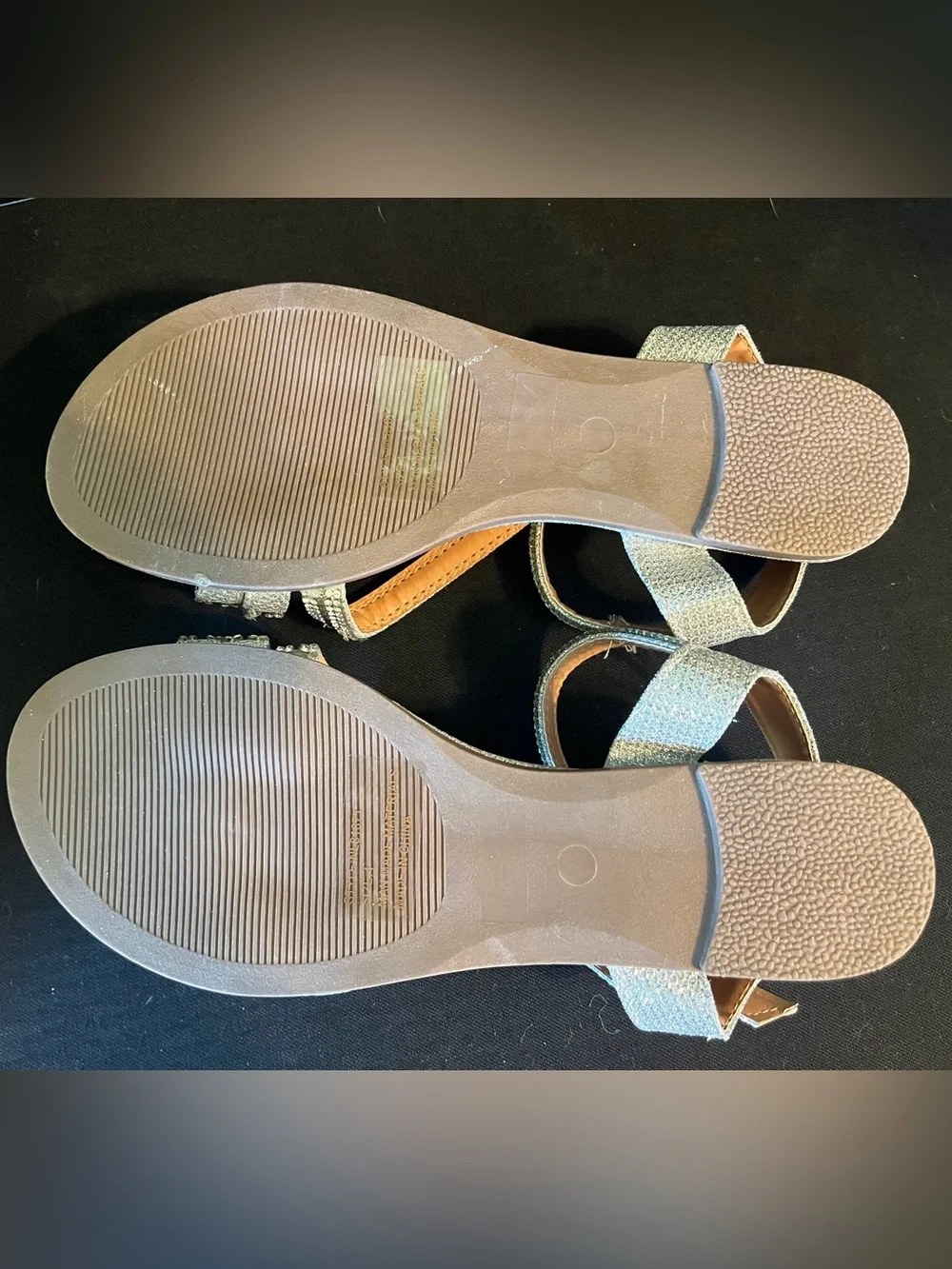 Nanette Lepore Girls Silver Crystal Strap Sandals size 4